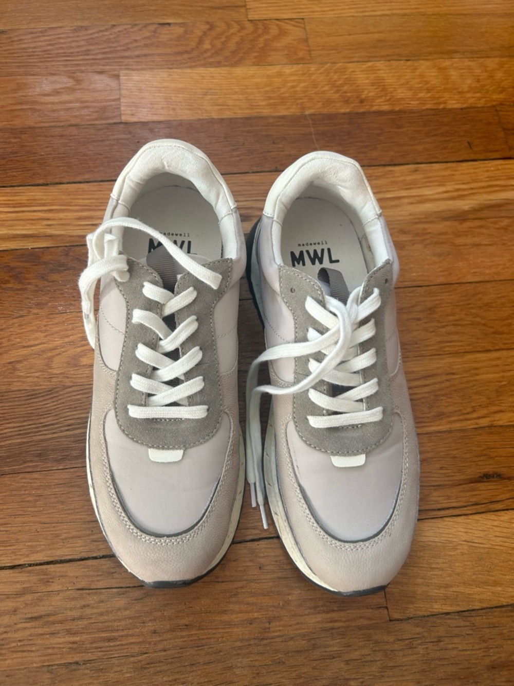 Madewell Light Gray & White Low-Top Sneakers. Size 9